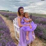Iryna Dmitrieva con su hija Liza, que falleció a causa del bombardeo del jueves en Vinnystsia
