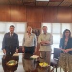 Momento de la firma del convenio entre Fundación Caja Rural del Sur y Cooperativas Agroalimentarias Huelva