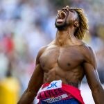 Noah Lyles enloquece tras el oro en los 200 metros en el Mundial de Atletismo de Oregón