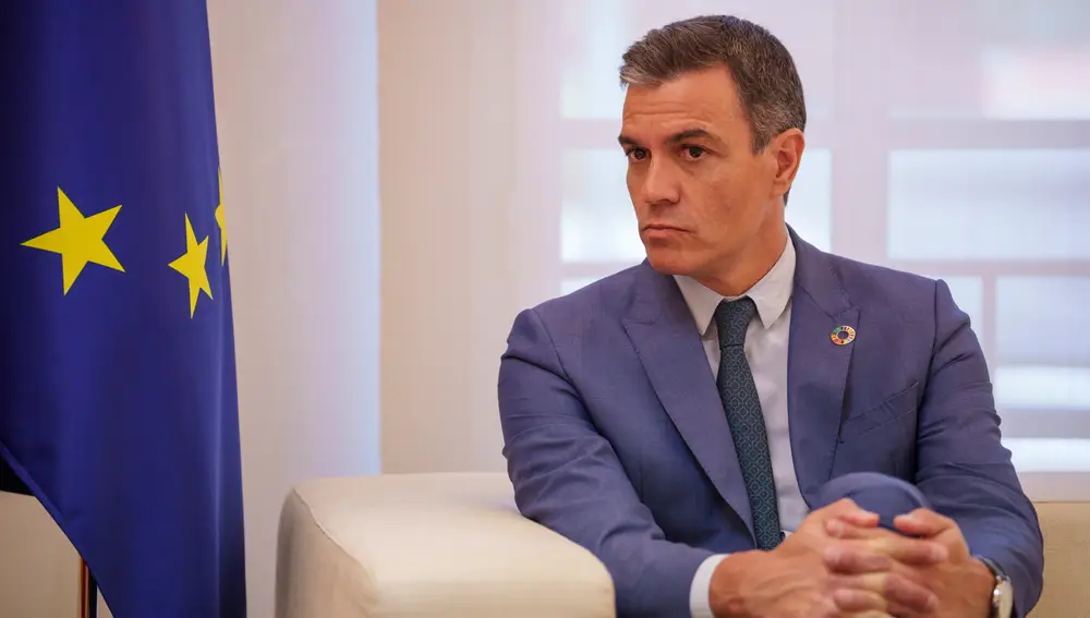 Pedro Sanchez recibe al jefe de Gobierno del Principado de Andorra, Xavier Espot Zamora