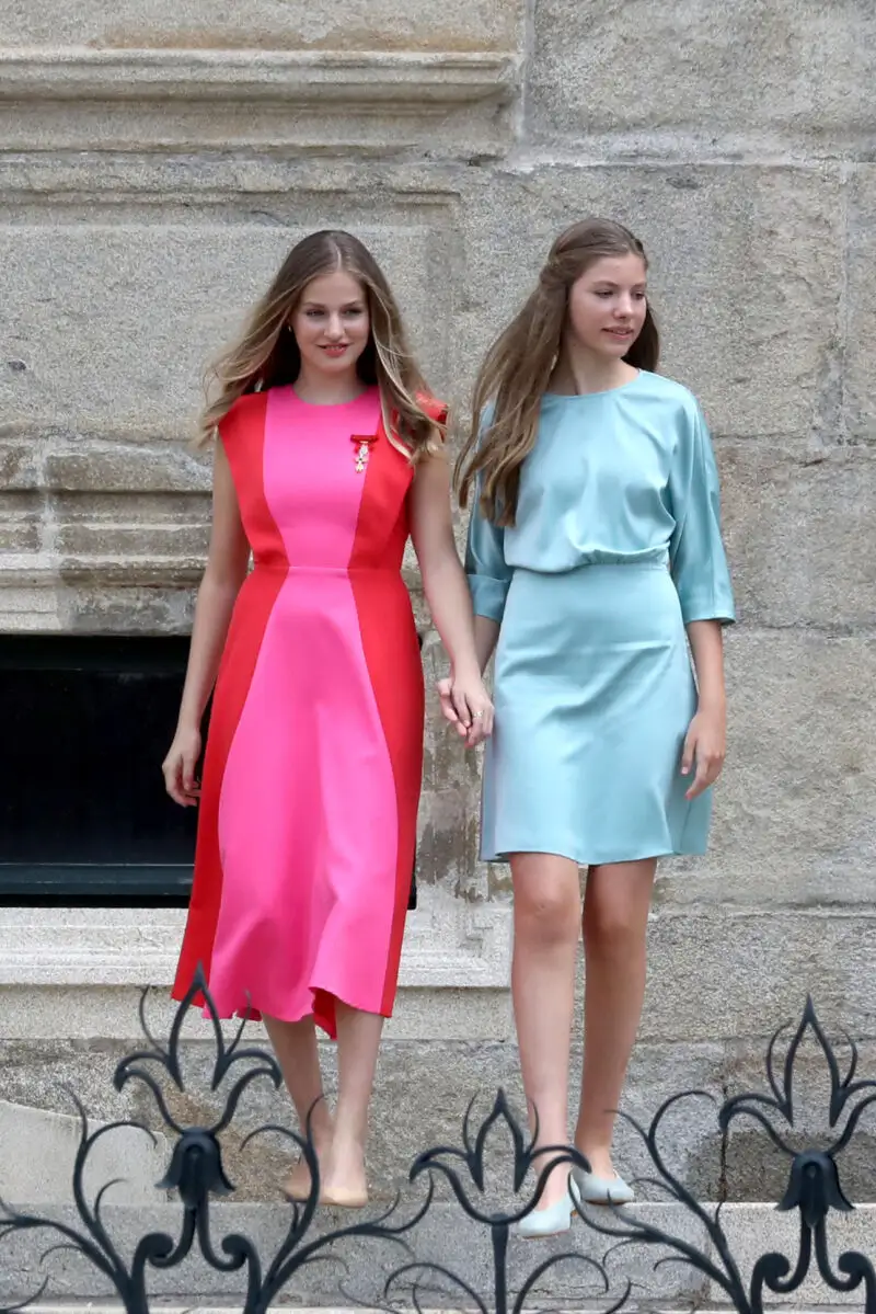 La princesa Leonor y la infanta Sofía en Santiago de Compostela