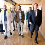 El vicepresidente de la Junta de Castilla y León, Juan García-Gallardo, visita las instalaciones fabriles de Pascual en Aranda de Duero