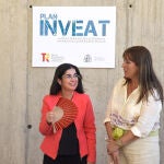 Carolina Darias, junto a la consejera de Sanidad de Aragón, Sira Repollés, en la visita al Hospital San Jorge de Huesca. A 27 de julio de 2022