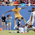 Ousmane Dembélé marcó los dos goles del Barcelona contra la Juventus.