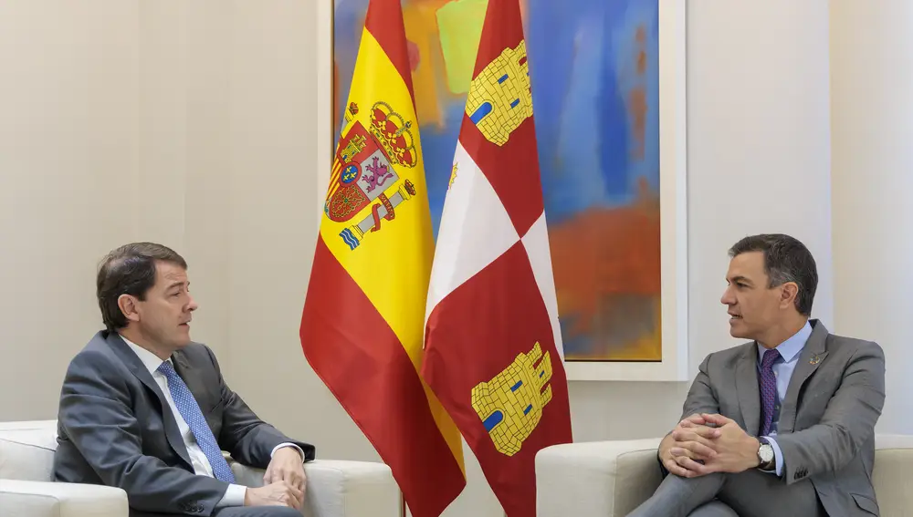 Reunión hace dos años en La Moncloa de Alfonso Fernández Mañueco y Pedro Sánchez
