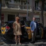 La tercera teniente de alcalde del Ayuntamiento e Barcelona, concejal de Movilidad y presidenta del Institut Metropolità del Taxi (Imet), Laia Bonet, y el primer teniente de alcalde del consistorio, Jaume Collboni