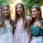 La Princesa Leonor, Sofía y la Reina Letizia en su visita a Cartuja de Valldemossa
