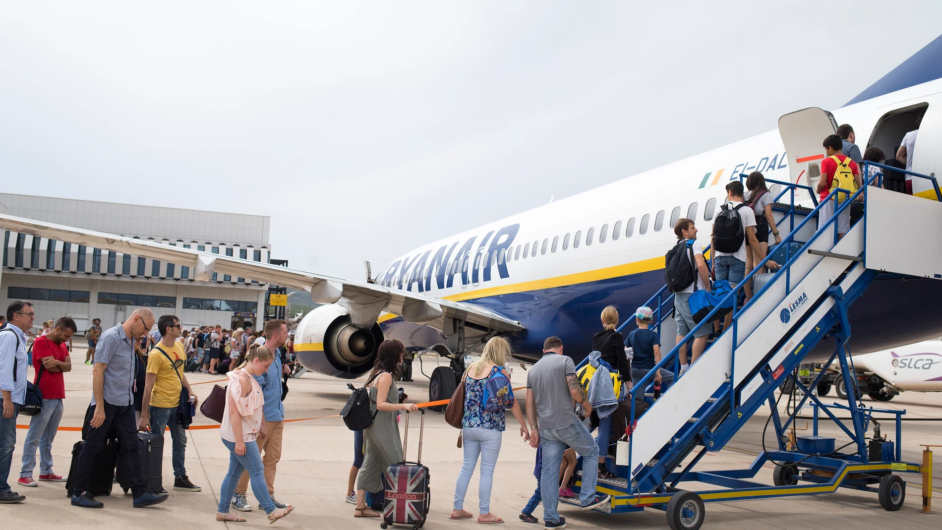 Pasajeros en el aeropuerto de Castellón