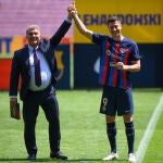 Joan Laporta durante la presentación de Robert Lewandowski