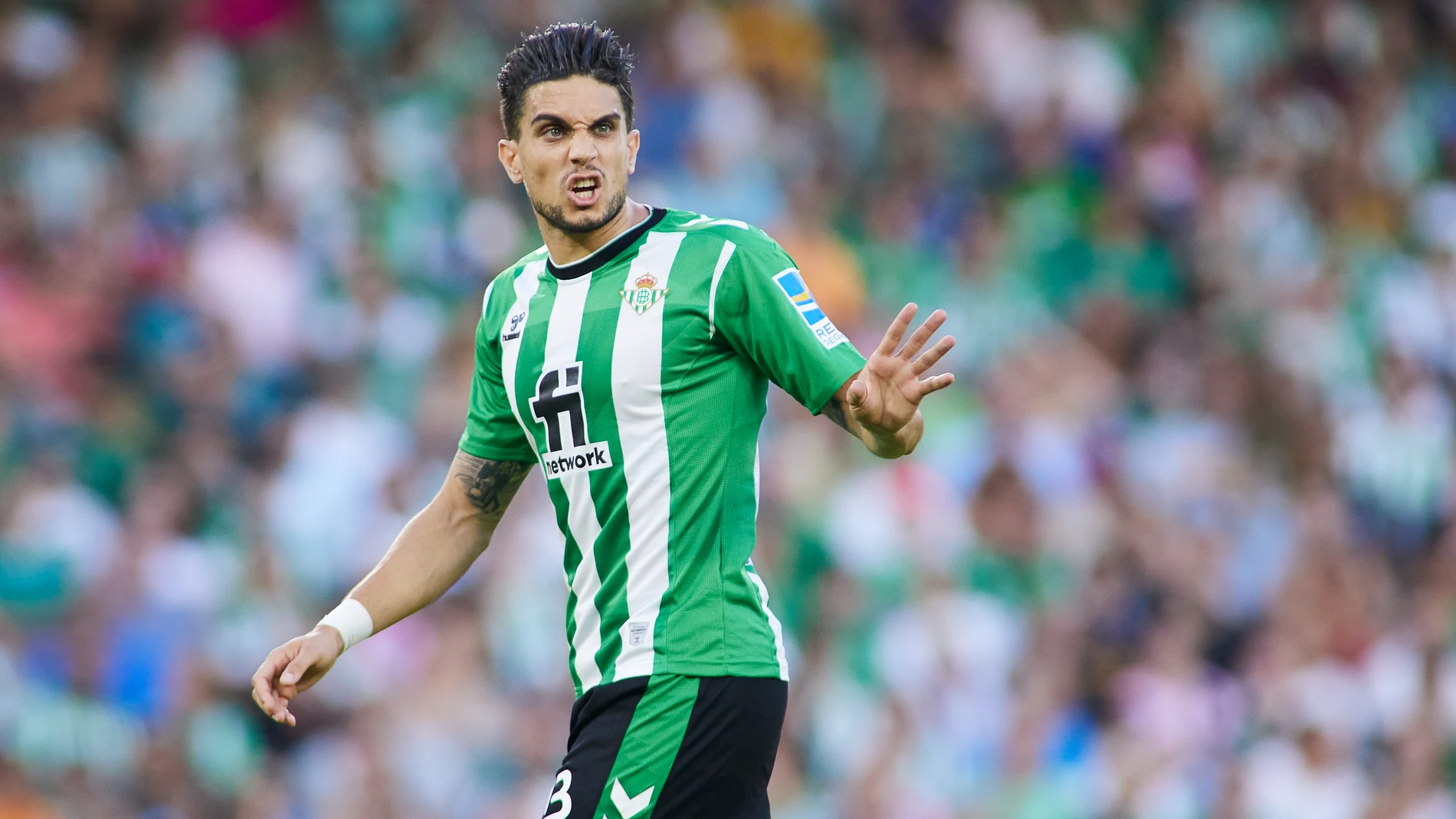 Marc Bartra con el Real Betis.