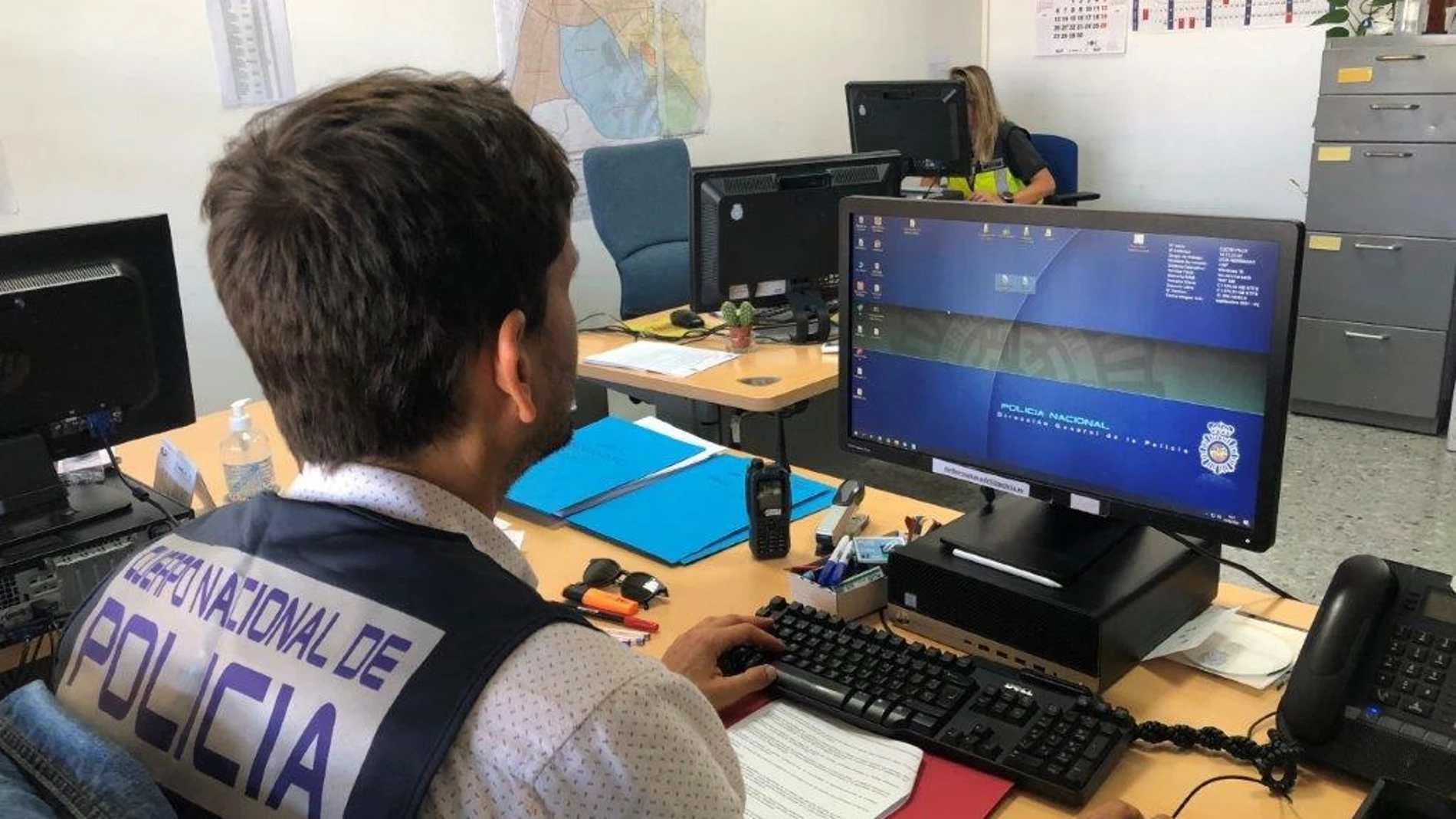 Un agente de la Policía Nacional que ha participado en la investigación de este caso de estafa múltiple
