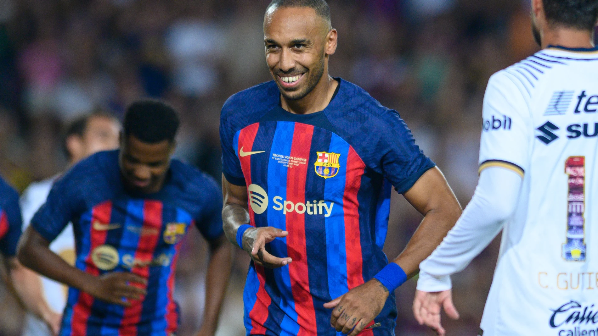 Aubameyang puede salir del Barcelona