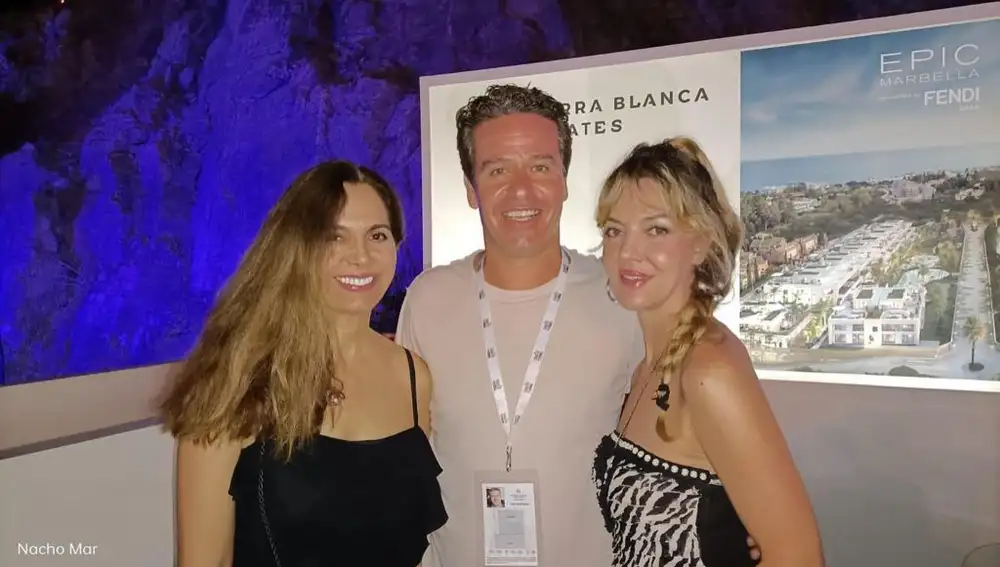 Nasrin Zhiyan, Luis Rodríguez y Alexandra Polacci.