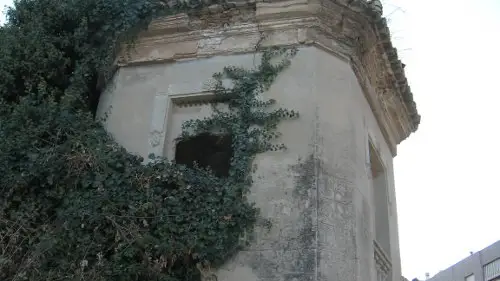 Detalle de la torre del monasterio de San Cristóbal de los Padres Capuchinos, en Ontinyent
