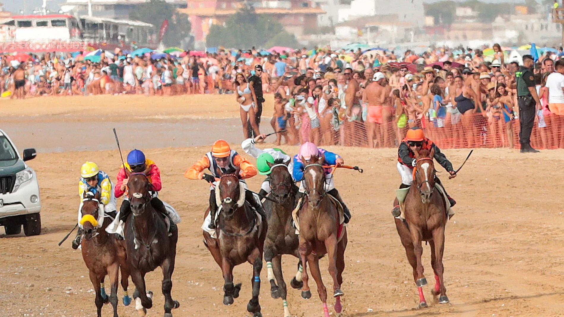 Una de las pruebas del primer ciclo de carreras en Sanlúcar de Barrameda