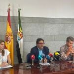 El vicepresidente segundo y consejero de Sanidad, José María Vergeles, hoy en rueda de prensa