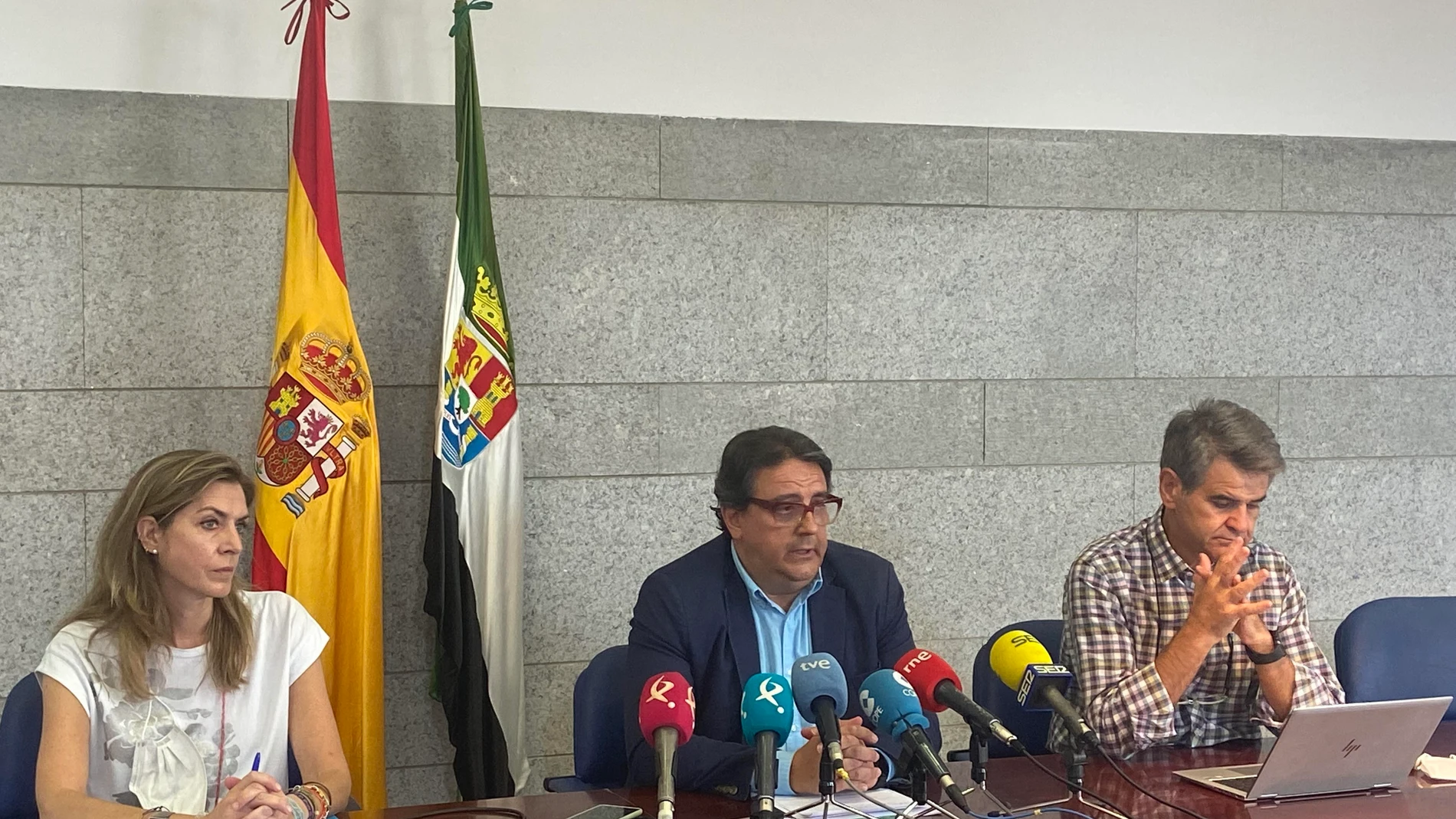 El vicepresidente segundo y consejero de Sanidad, José María Vergeles, hoy en rueda de prensa