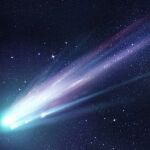 Un brillante cometa en la noche