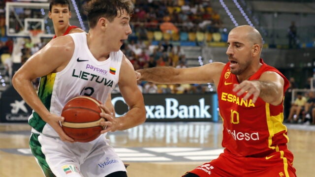 Colom trata de frenar el avance de Jokubaitis