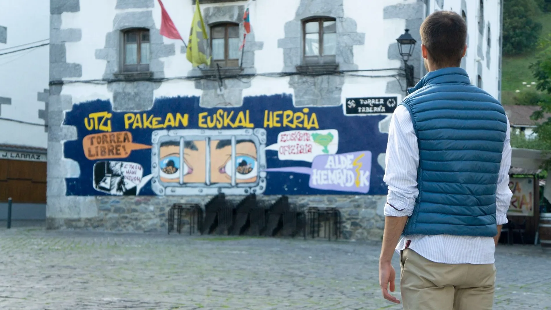 Pintadas que reclaman la «libertad» del País Vasco