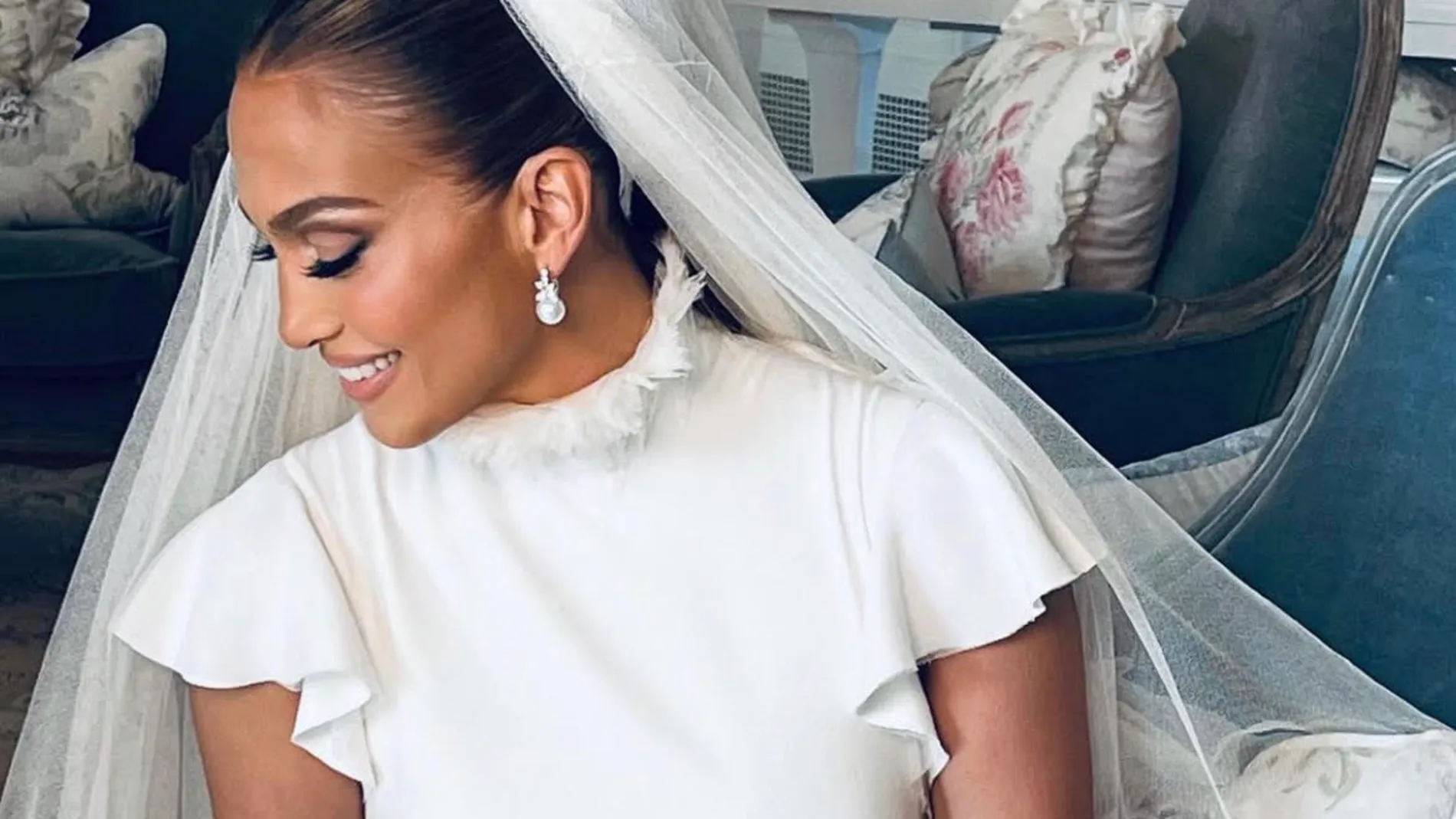 Los tres vestidos de novia de Jennifer Lopez en su segunda boda.