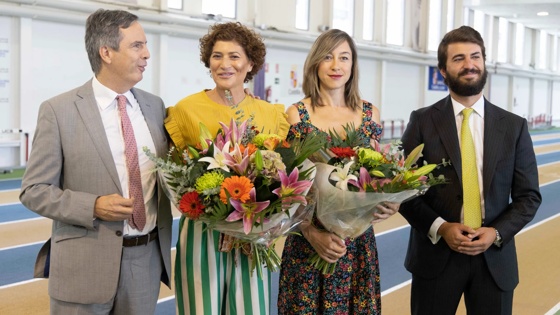 El vicepresidente, Juan García-Gallardo, realiza el anuncio en Valladolid acompañado del director de deportes, Enrique Sánchez Guijo, y las atletas Mayte Martínez y Raquel Álvarez