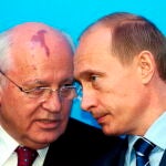 Gorbachov y Putin en 2004