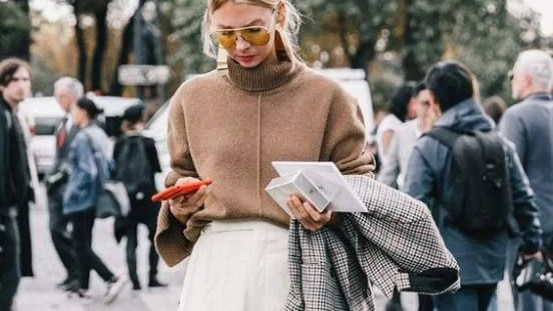 Así se luce los pantalones que van a llevar todas las expertas en moda