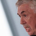 El entrenador italiano del Real Madrid, Carlo Ancelotti durante una rueda de Prensa