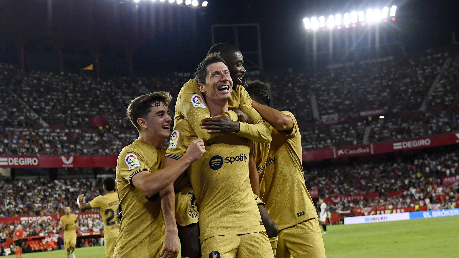 Robert Lewandowski fue uno de los responsables de la goleada del Barça en el Sánchez-Pizjuán