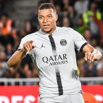 Mbappé marcó dos goles en el Nantes-PSG