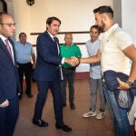 El consejero de Medio Ambiente, Juan Carlos Suárez-Quiñones, se reúne con los alcaldes de los municipios salmantinos afectados por incendios forestales