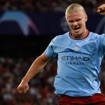 Haaland celebrando un gol del City