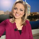 Neena presentó un programa en WAOW-9, afiliado de ABC