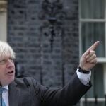 El primer ministro británico saliente, Boris Johnson, en su último discurso frente a Downing Street en Londres