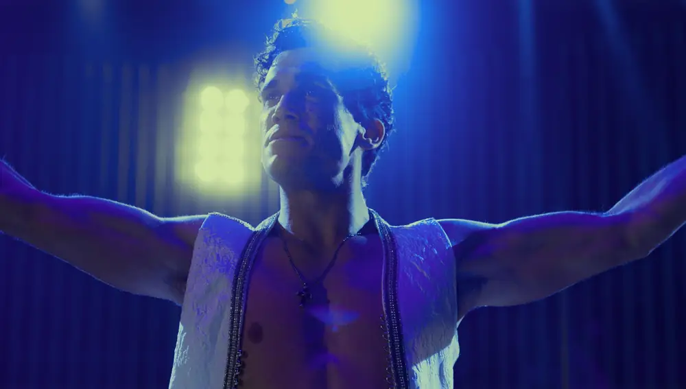 Jaime Lorente interpreta a Ángel Cristo