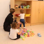 La población envejece ante la falta de incentivos de las familias para tener más hijos