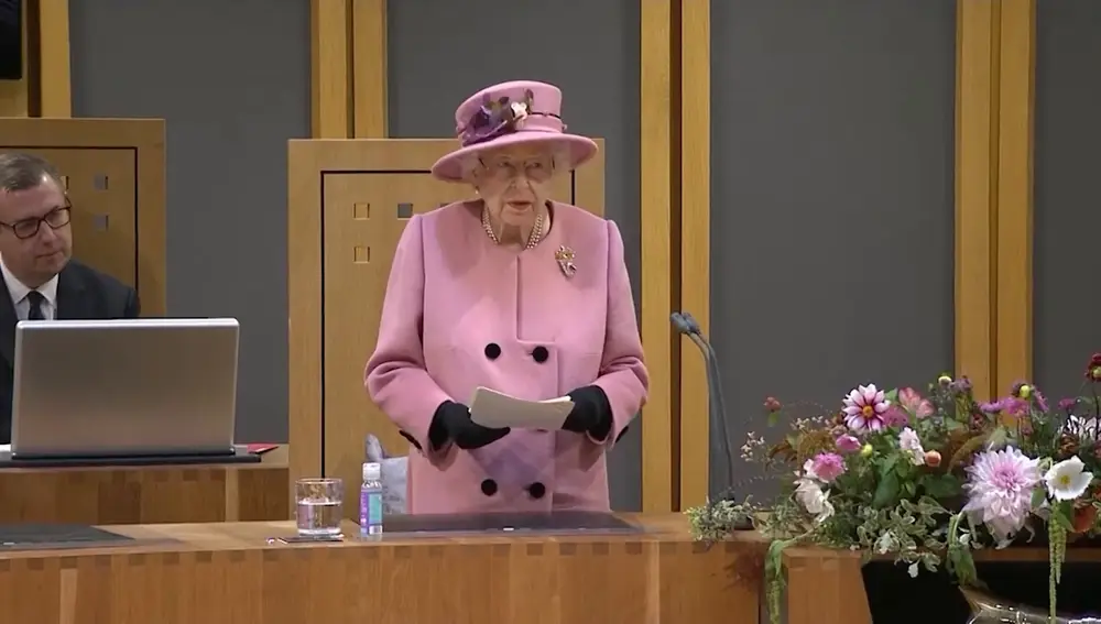 Los médicos de la reina Isabel II “preocupados” sobre su estado de salud