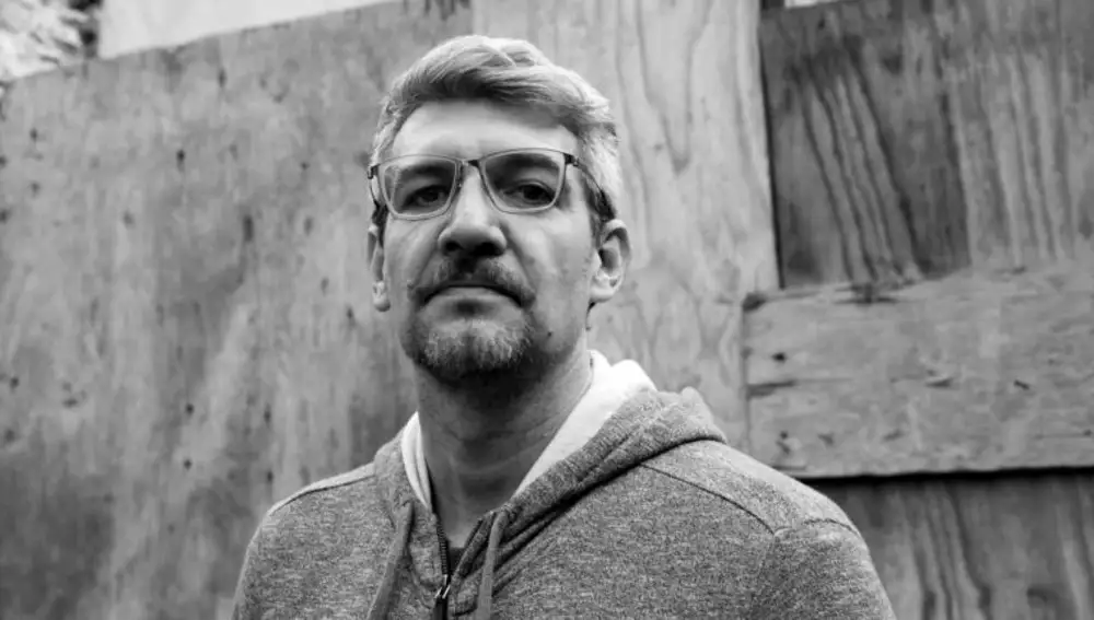 Con su novela "El cielo árido", Emiliano Monge se situó en la ola literaria de los nuevos escritores de México