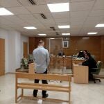 Juicio contra el acusado de matar a un motorista en Granada cuando conducía ebrio.