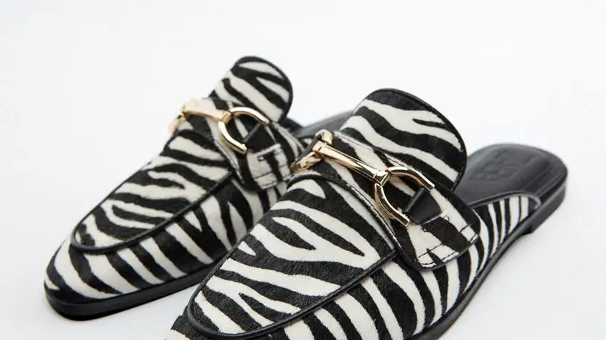 Mocasines de cebra.
