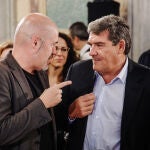 El ministro de Inclusión, Seguridad Social y Migraciones, José Luis Escrivá (d), tiene la misión de reformar el sistema de pensiones.