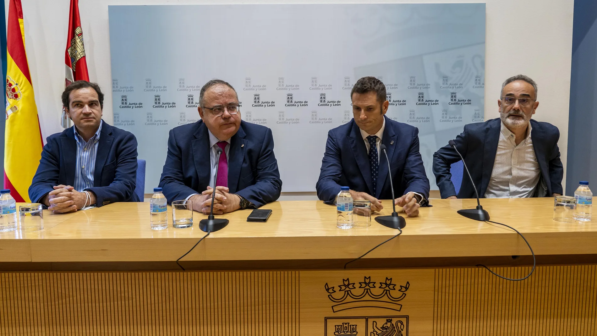 El consejero de Sanidad, Alejandro Vázquez, presenta el I Congreso Internacional de afrontamiento del dolor en Atención Primaria.