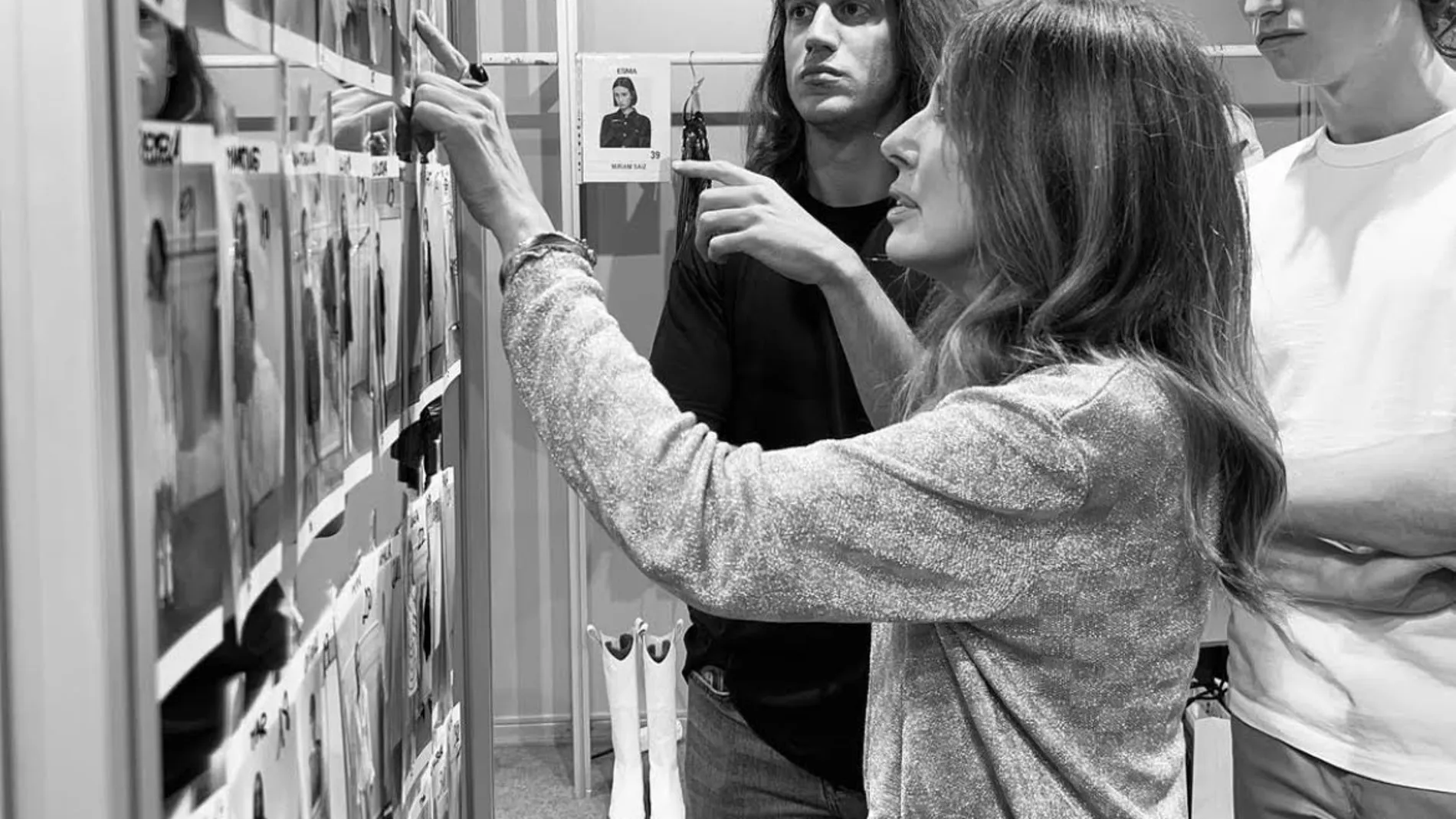 Teresa Helbig preparando el desfile para MBFW Madrid.