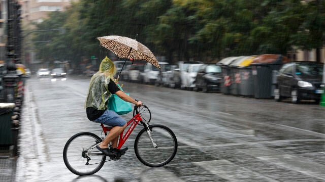 La semana comienza con alerta de tormentas en Valencia y Alicante