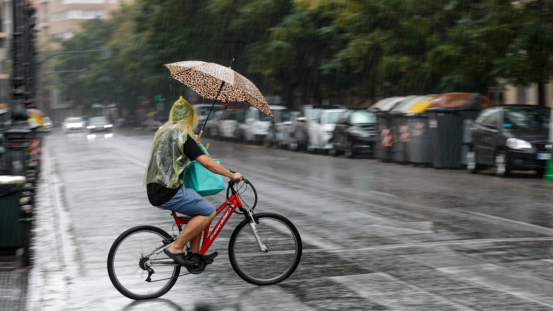 La semana comienza con alerta de tormentas en Valencia y Alicante
