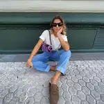 Sara Baceiredo con zuecos tan en tendencia.