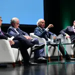 Ponentes durante la mesa de debate titulada “Paciente crónico y Farmacia Asistencial: abordaje integral, modelos de dispensación" celebrada en el XXII Congreso Nacional de Farmacéuticos