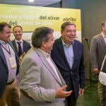 El ministro de Agricultura, Pesca y Alimentación, Luis Planas (c), durante la clausura de unas jornadas sobre el olivar del grupo InterOleo