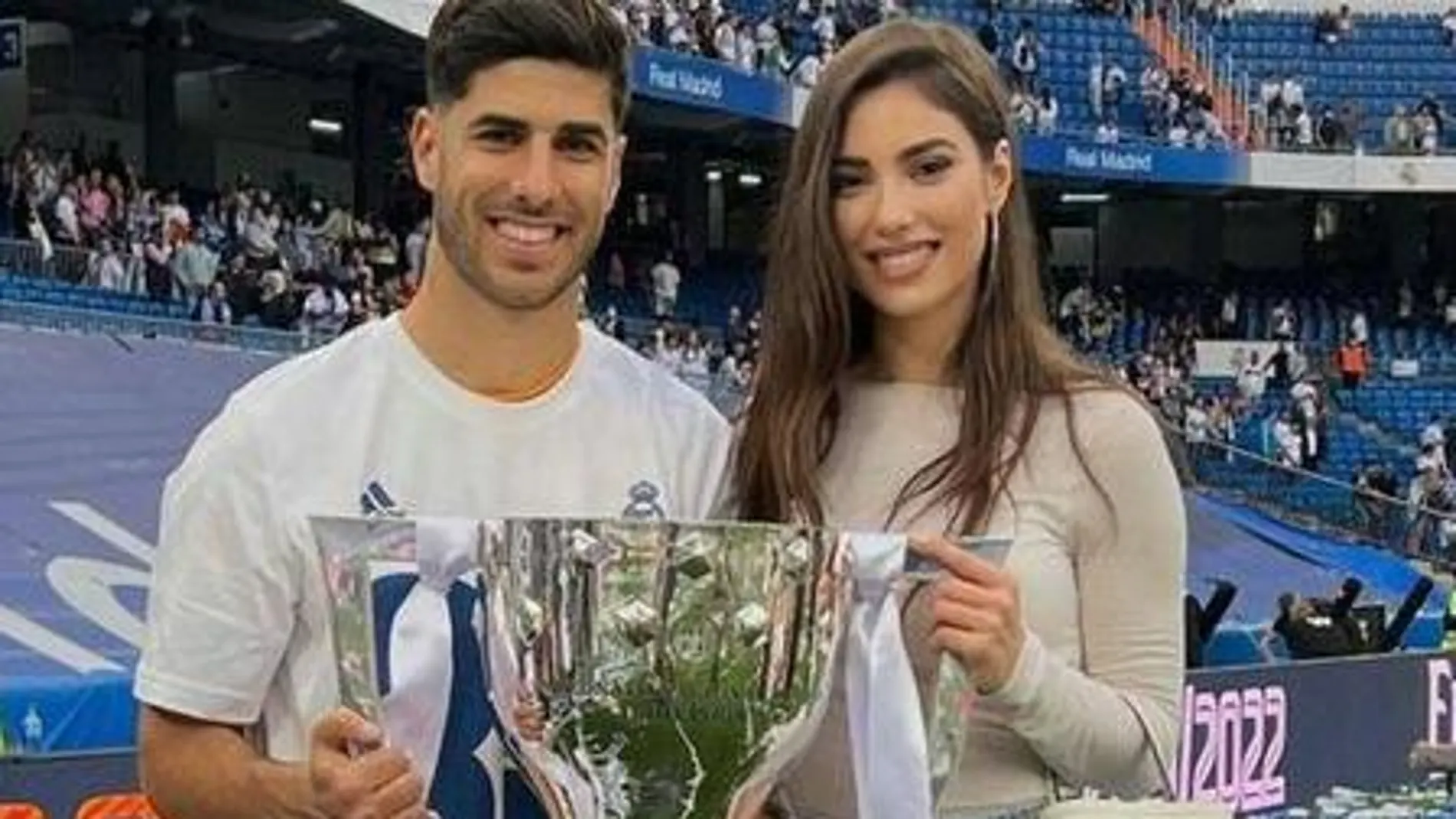 El tremendo enfado de la novia de Asensio tras las noticias que lo vinculan al Barça